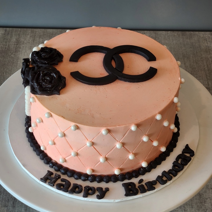 Chanel Logo Cake